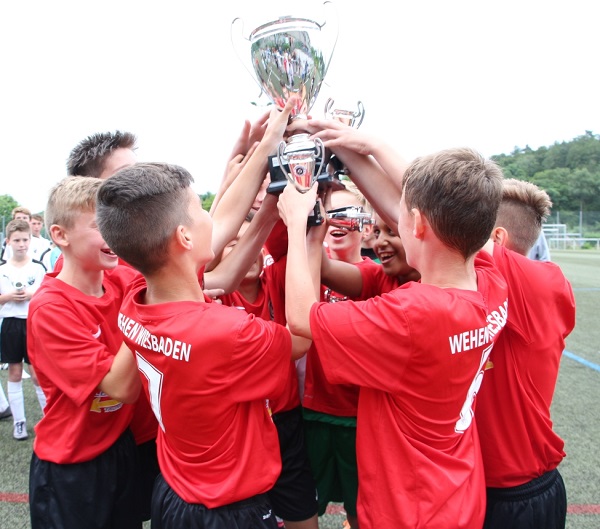 KC16-Pokalübergabe SV Wehen